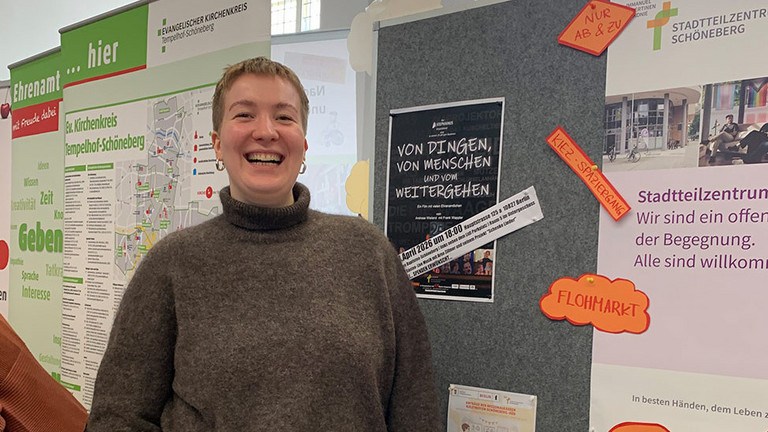 Ina Fuchs, Sozialarbeiterin Stadtteilzentrum Schöneberg, bei der Ehrenamtsbörse des Bezirks Tempelhof-Schöneberg